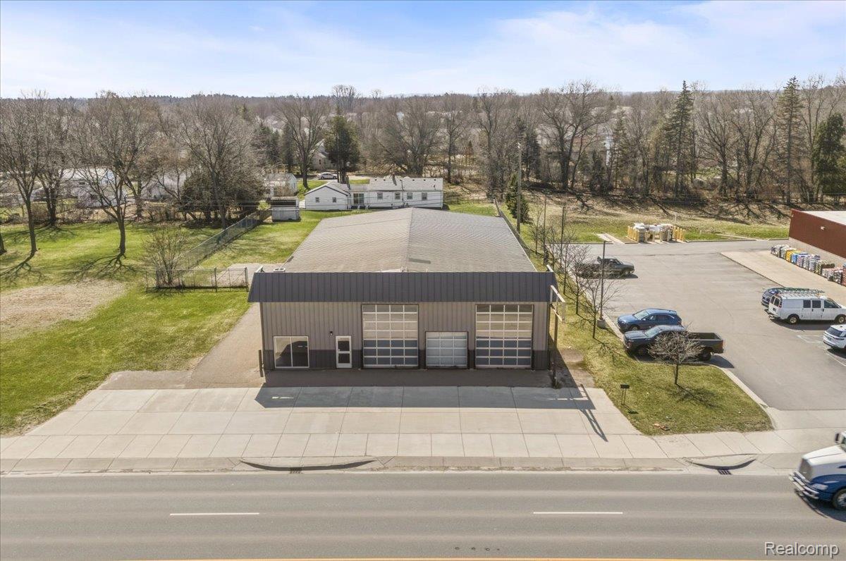 588 S Lapeer Road