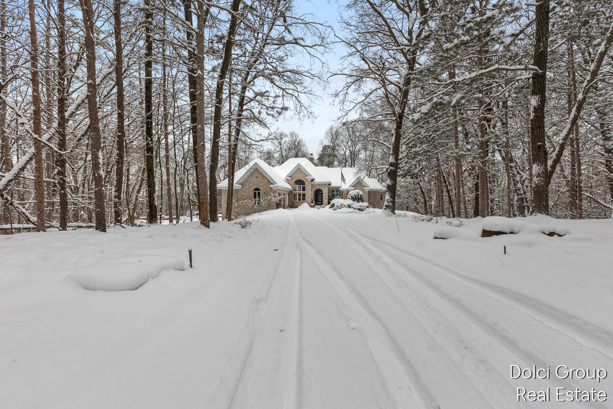 7160 Hawick Court NE