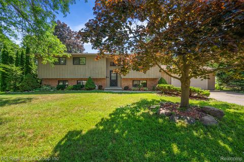 Photo of 7427 Emerson, Washington Township, MI 48094 (MLS # 20251014055)