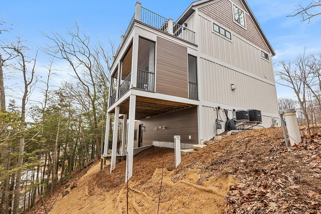 listing image 83