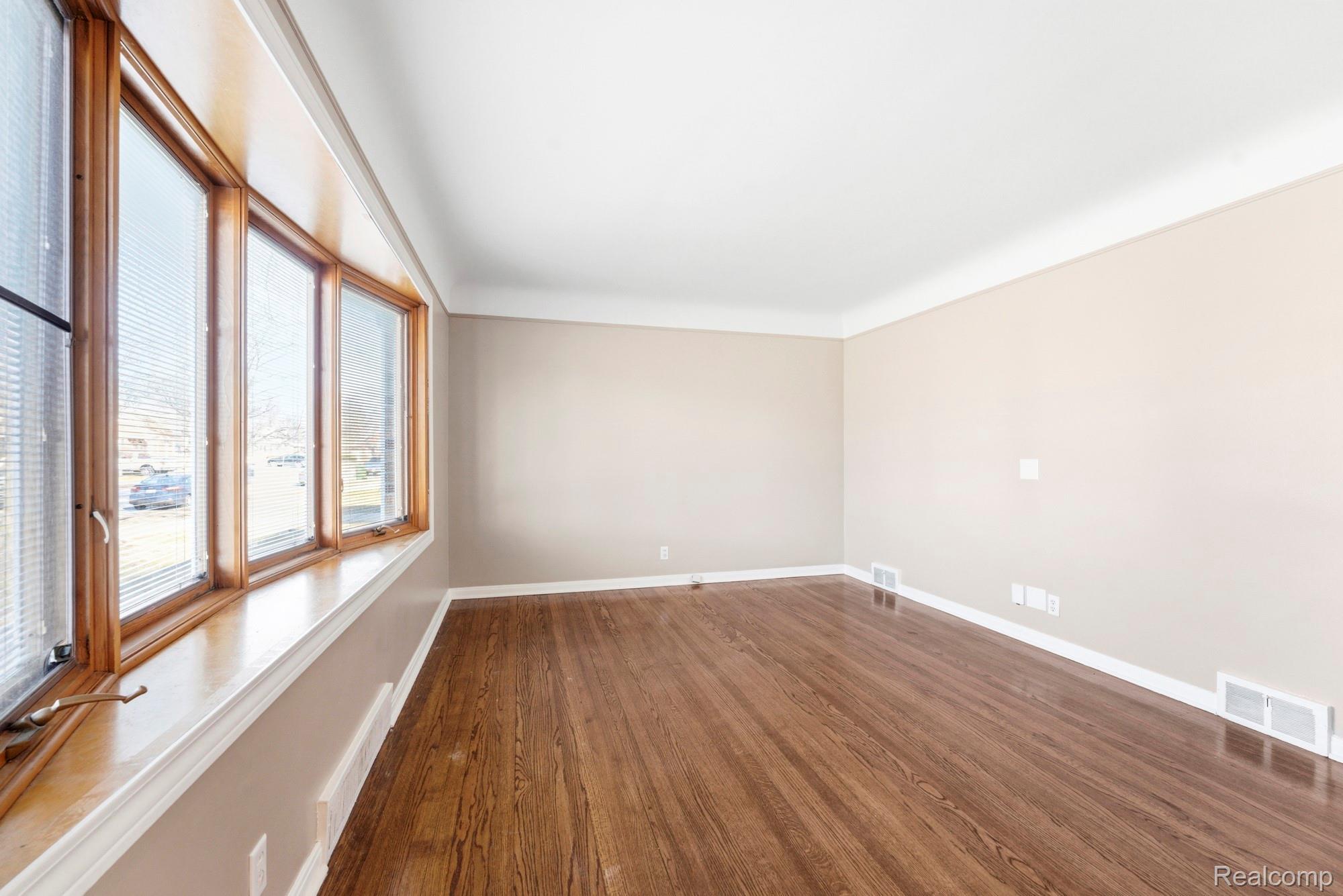 13311 Veronica Street