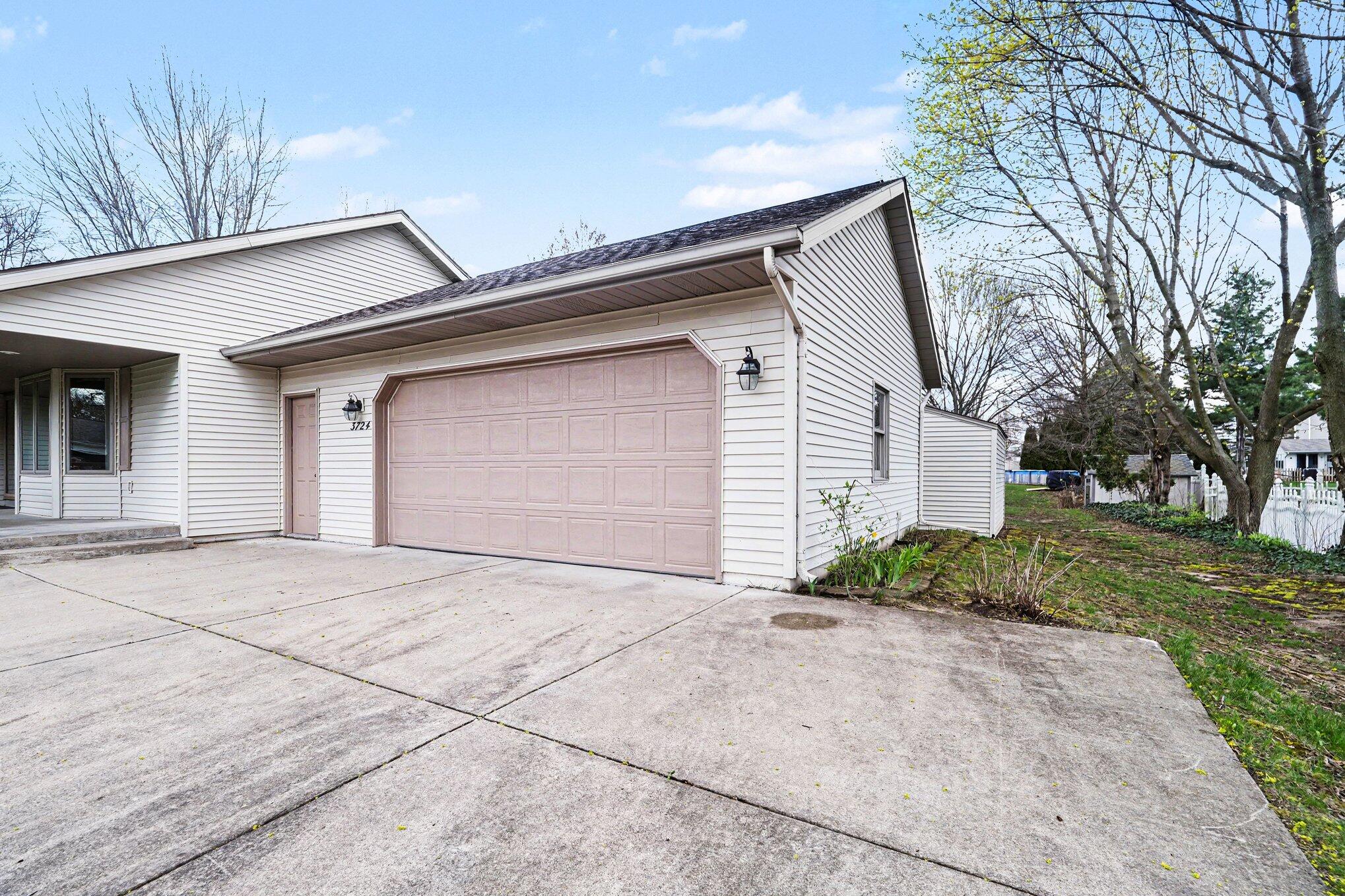 3724 Starchief Street