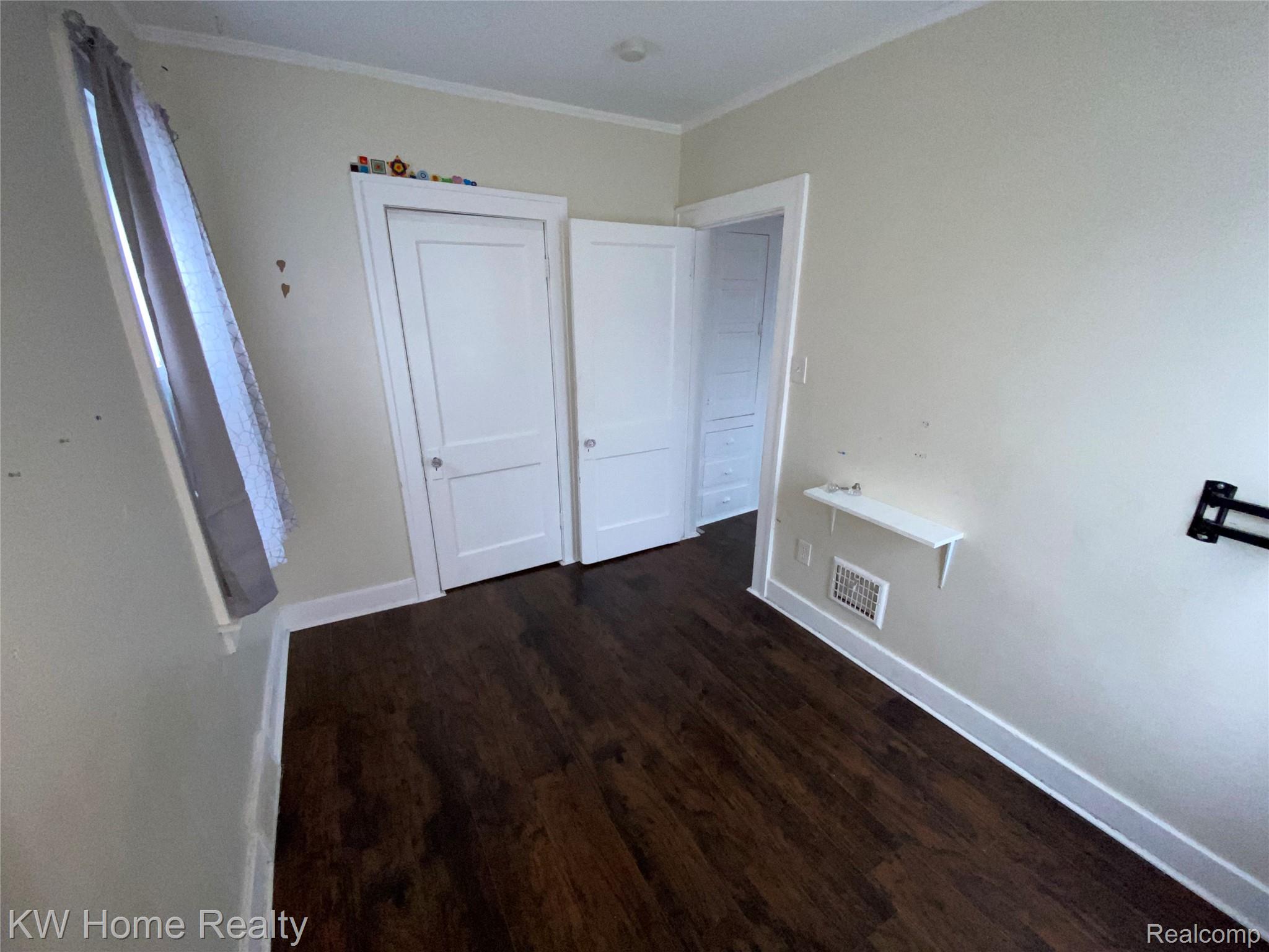 1682 Lafayette Boulevard