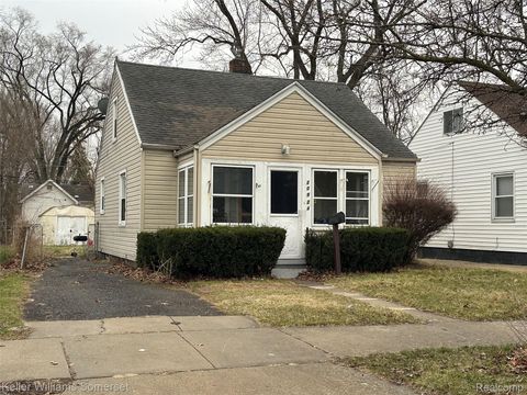 20924 Ridgemont Road Harper Woods City MI 48225