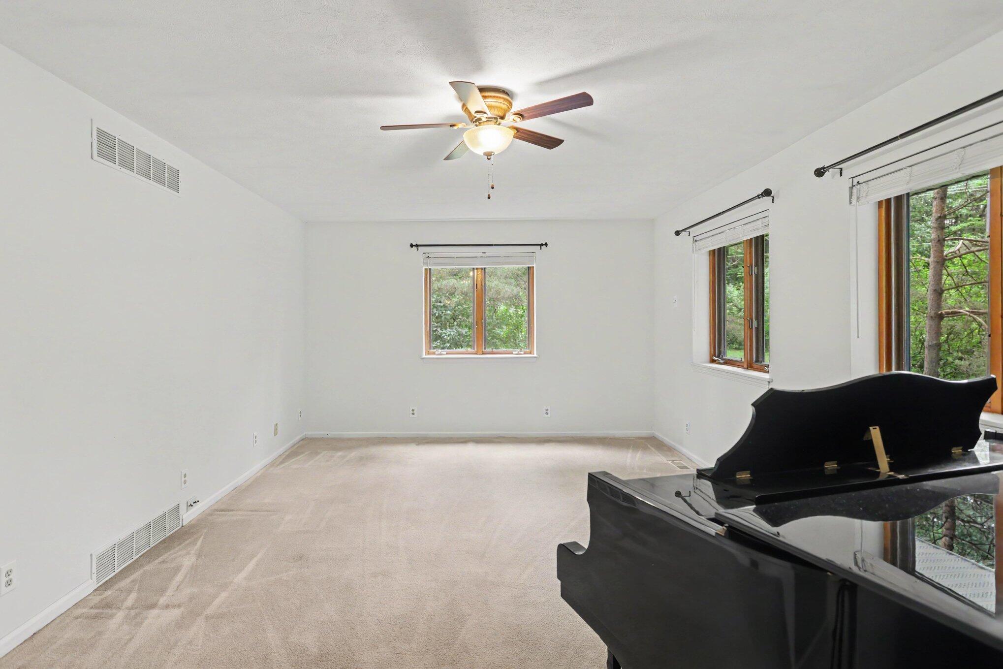 2985 W Kirby Road