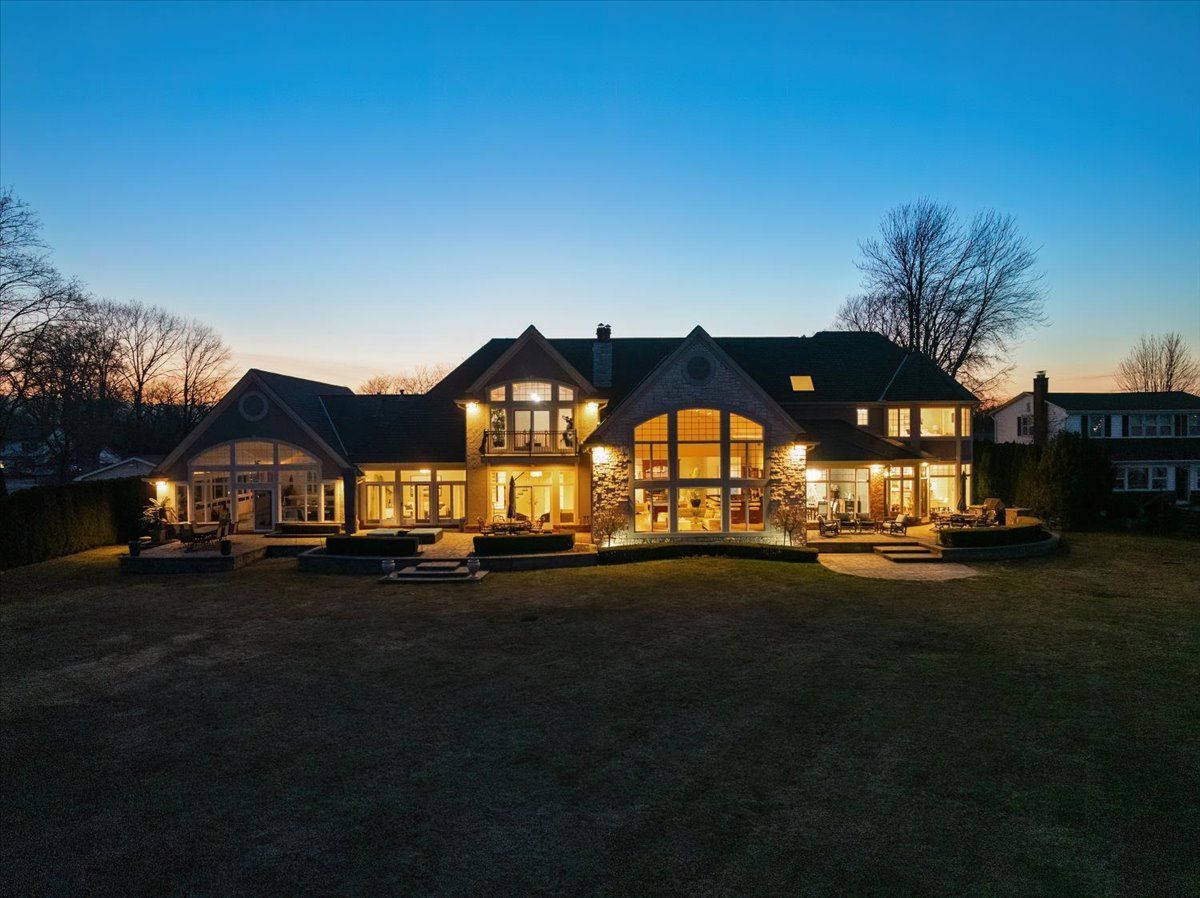 8147 RIVER Road