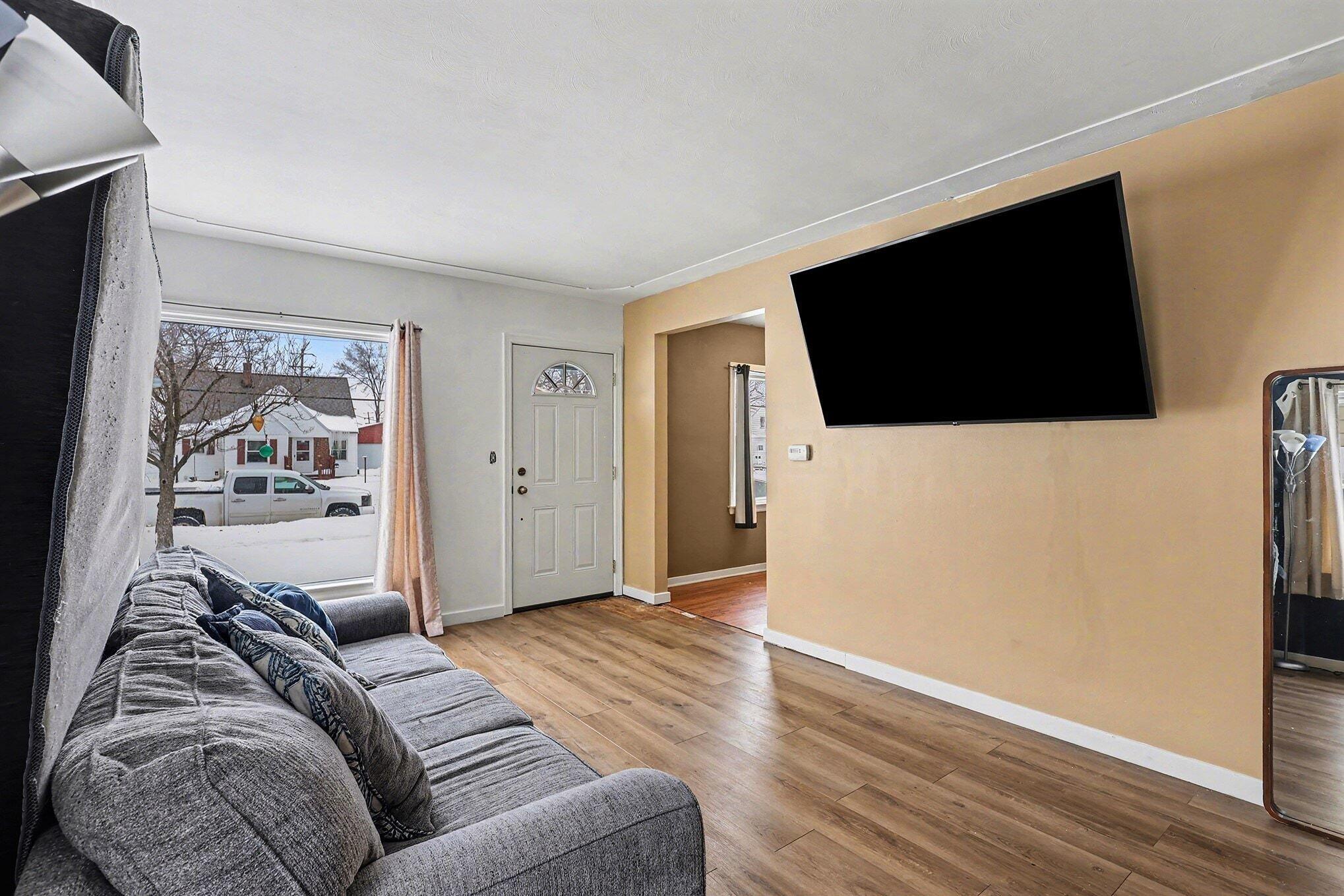 116 Honeoye Street SW