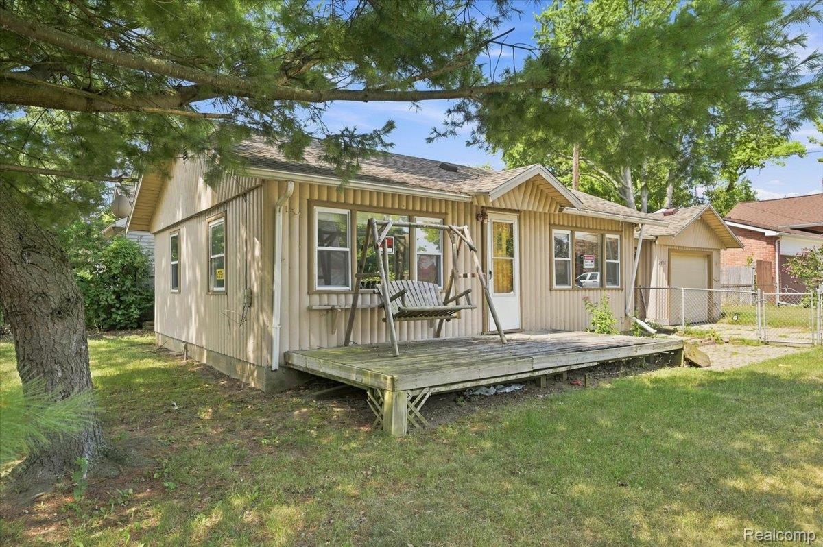 2428 Circle Drive