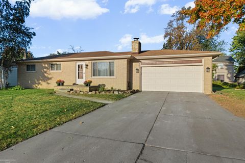 38301 Cherry Lane Harrison Charter Township MI 48045