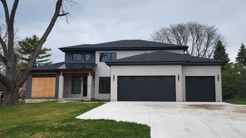 4776 WALNUT LAKE Road Bloomfield Charter Township Oakland MI 48301