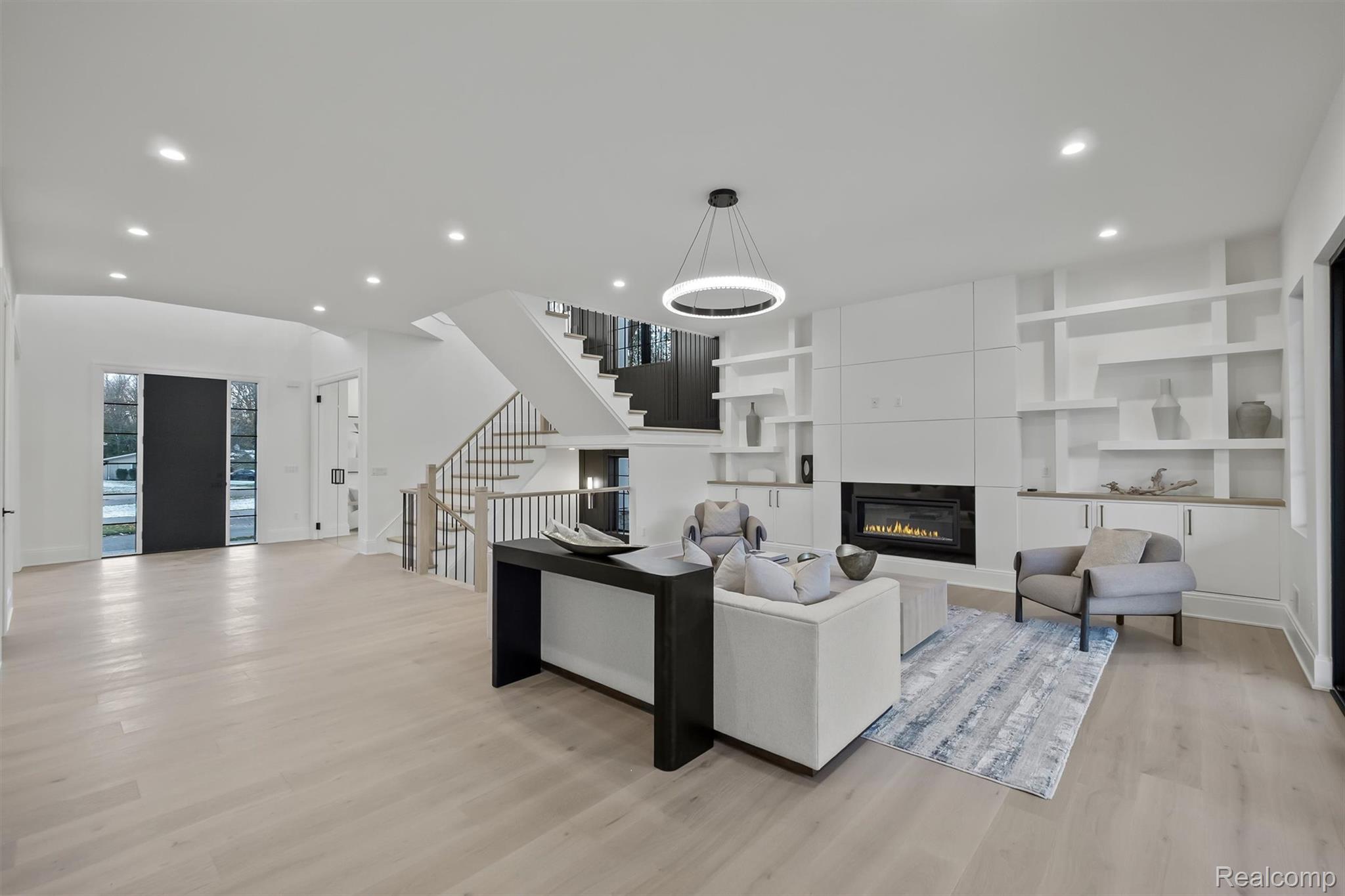 2840 Bolingbroke Drive