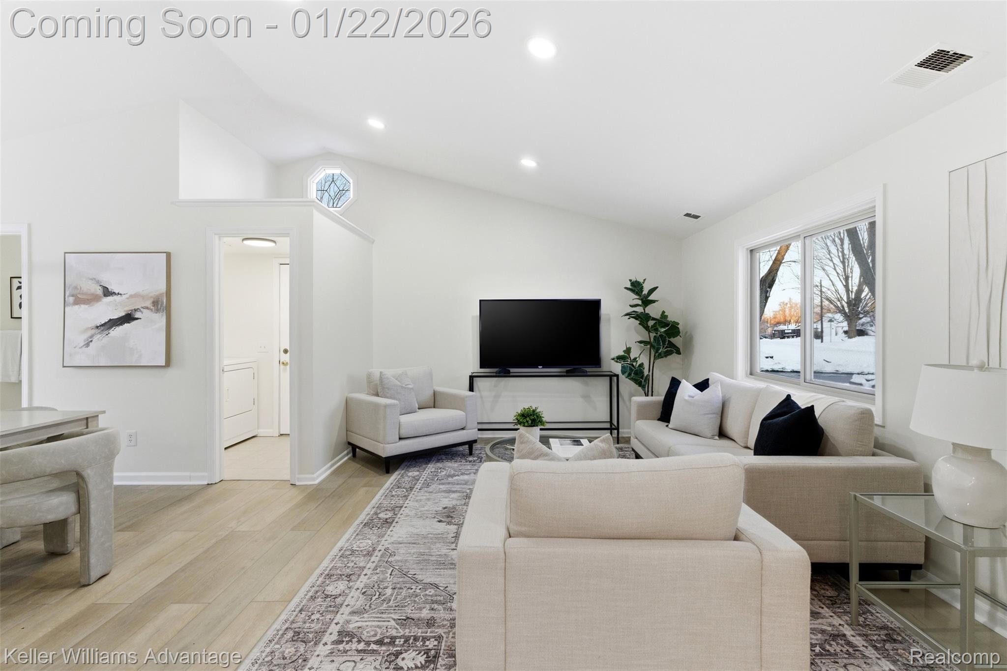 1091 Joangay Boulevard