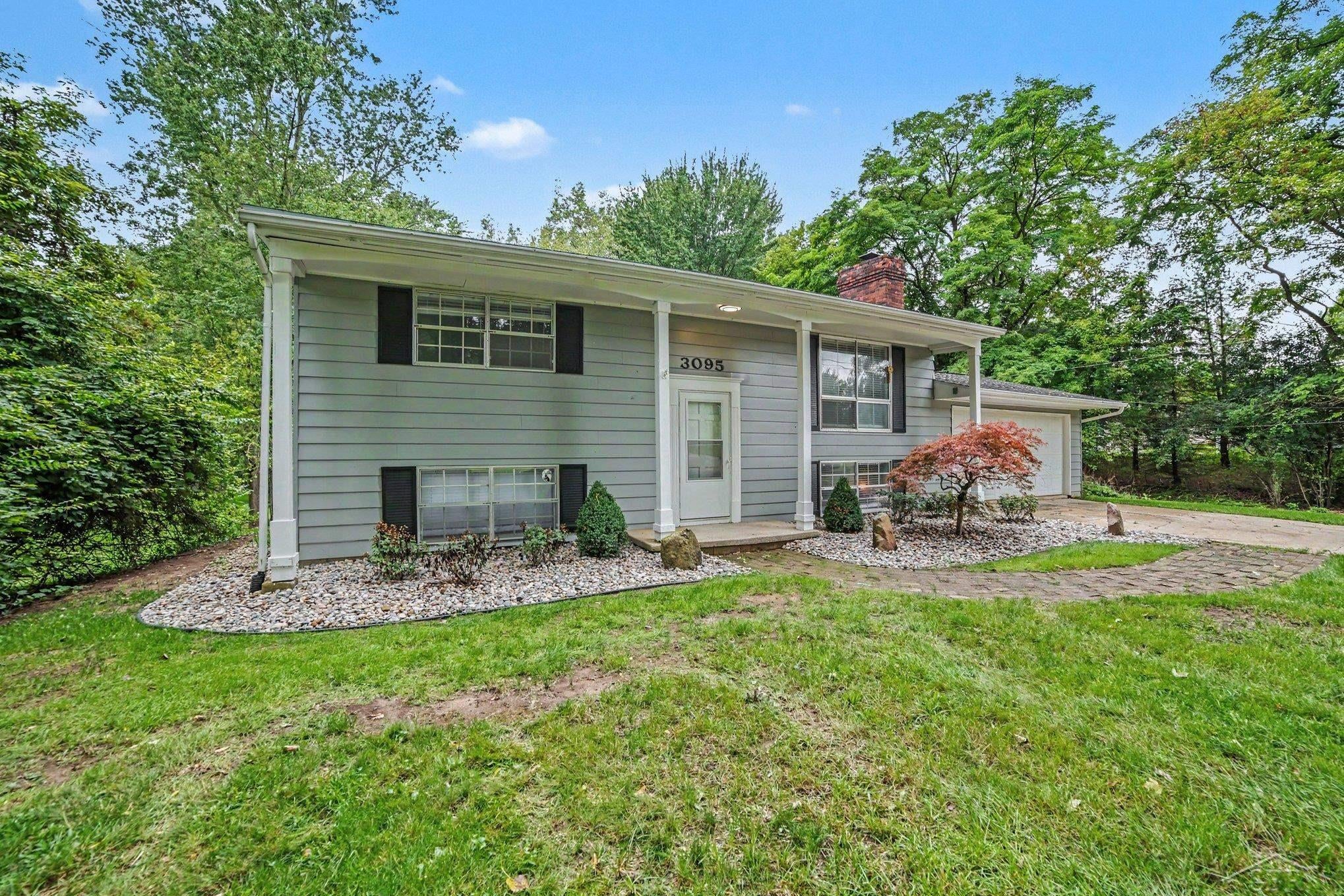 3095 Midland Road