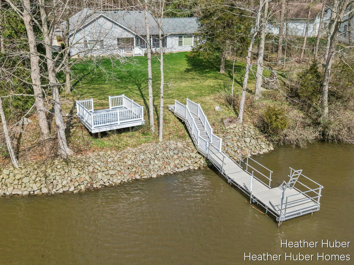 7706 Thornapple Bayou Drive SE