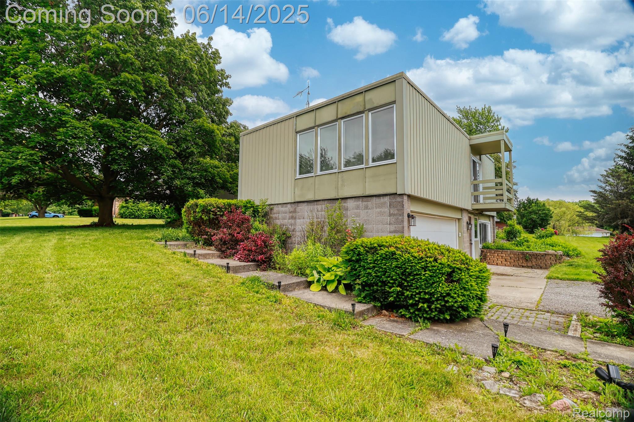 5215 Scenicvue Drive
