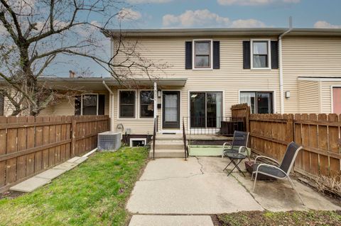 2824 Roundtree Boulevard Ypsilanti Charter Township MI 48197