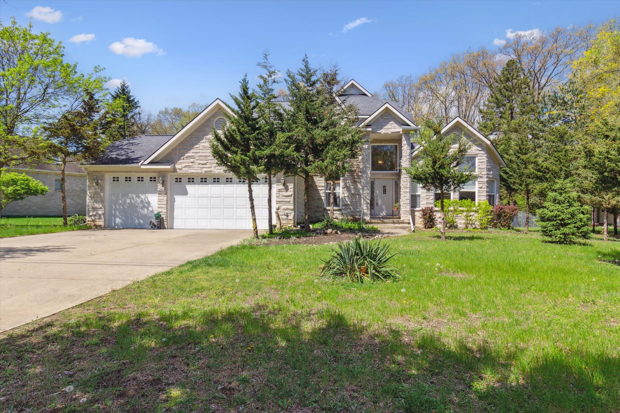 22565 RIVERDALE Drive