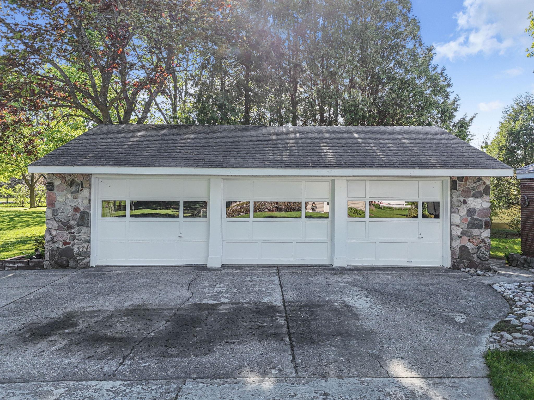 1016 Sunnyside Drive