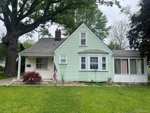 20711 GAUKLER Street St Clair Shores City MI 48080