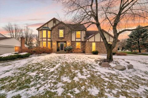 9377 Pineview Drive Plymouth Charter Township MI 48170