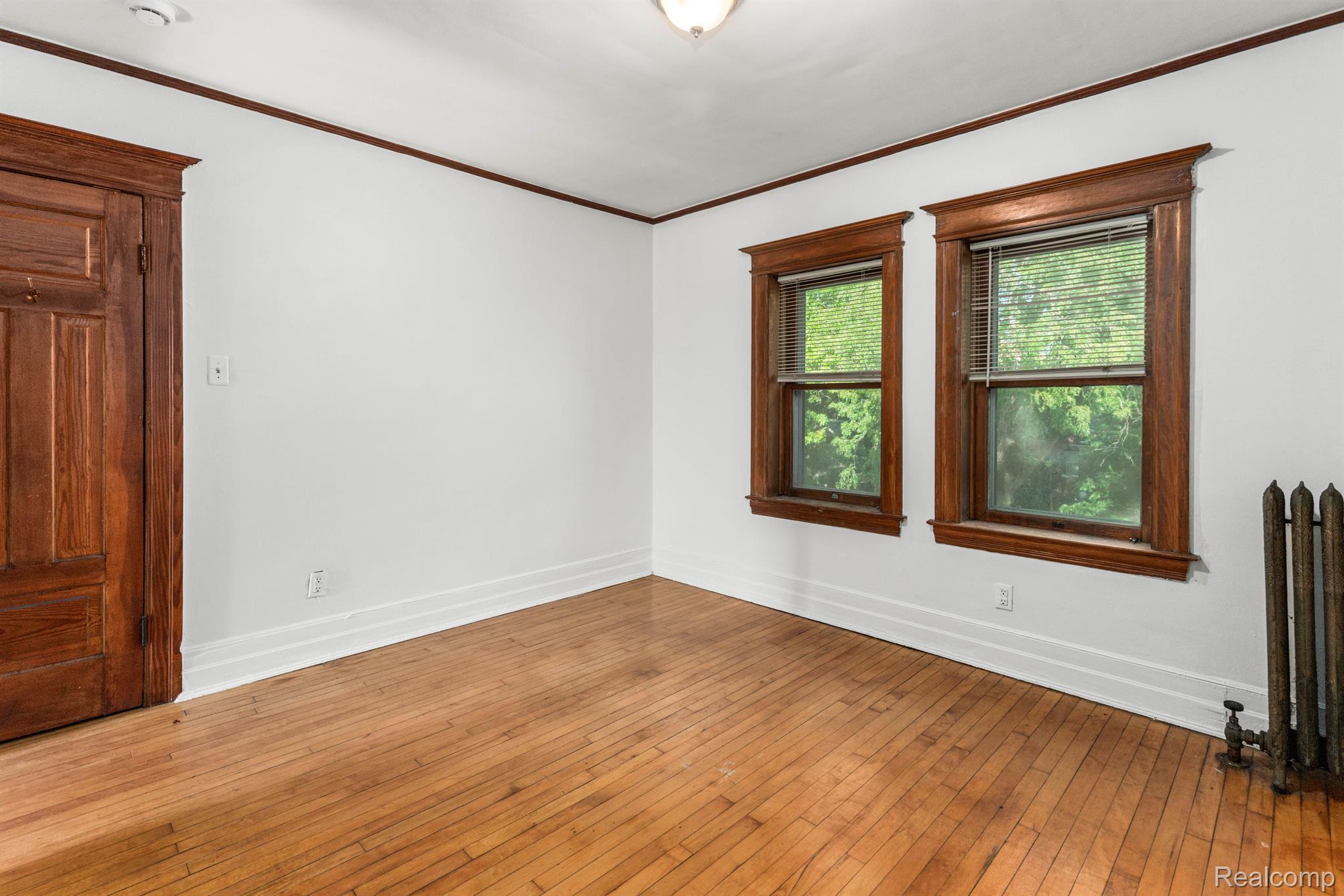 Detroit, Michigan 48208, United States, 5 Bedrooms Bedrooms, ,3 BathroomsBathrooms,Residential,Active,43730