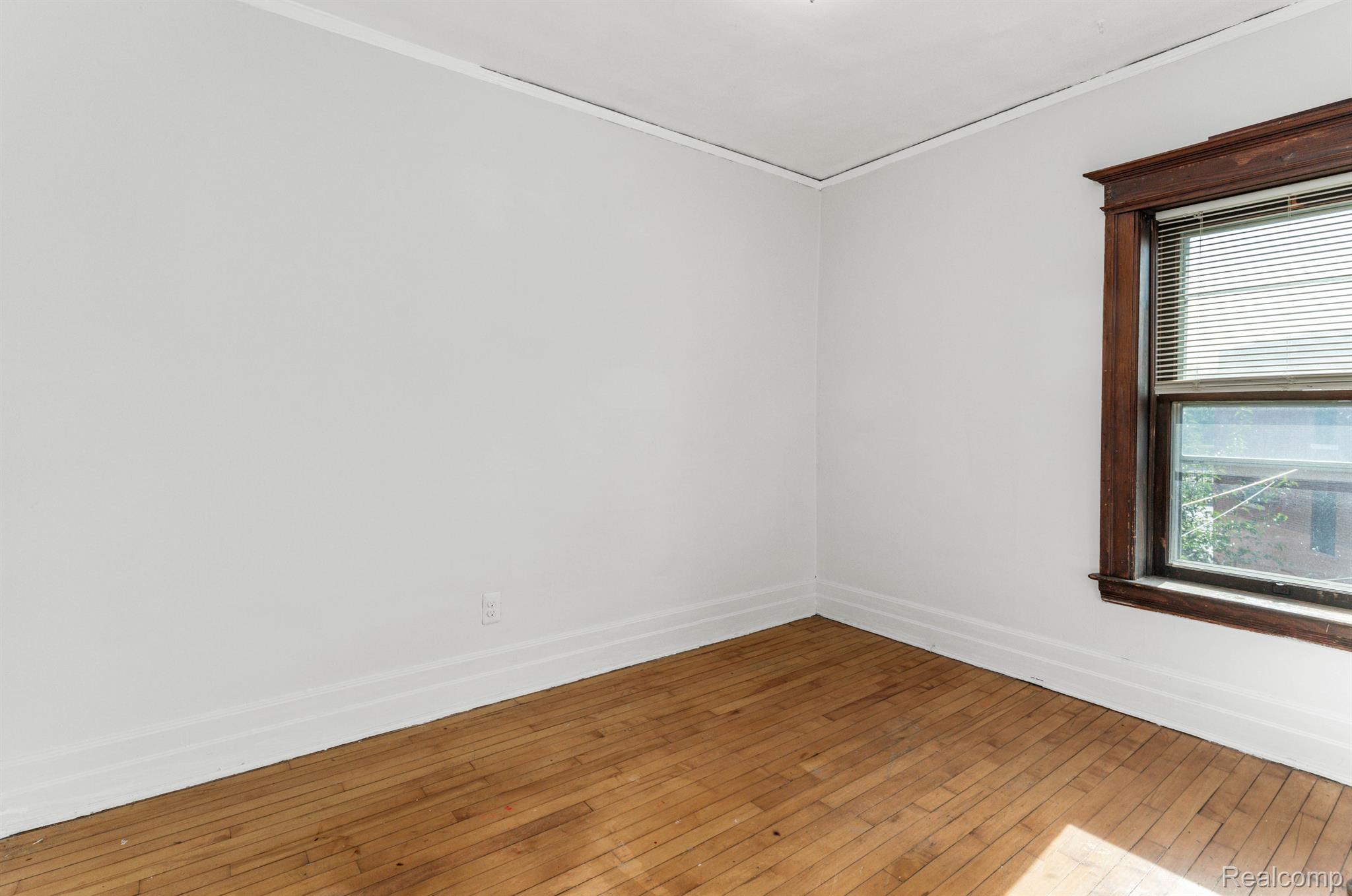 Detroit, Michigan 48208, United States, 5 Bedrooms Bedrooms, ,3 BathroomsBathrooms,Residential,Active,43730