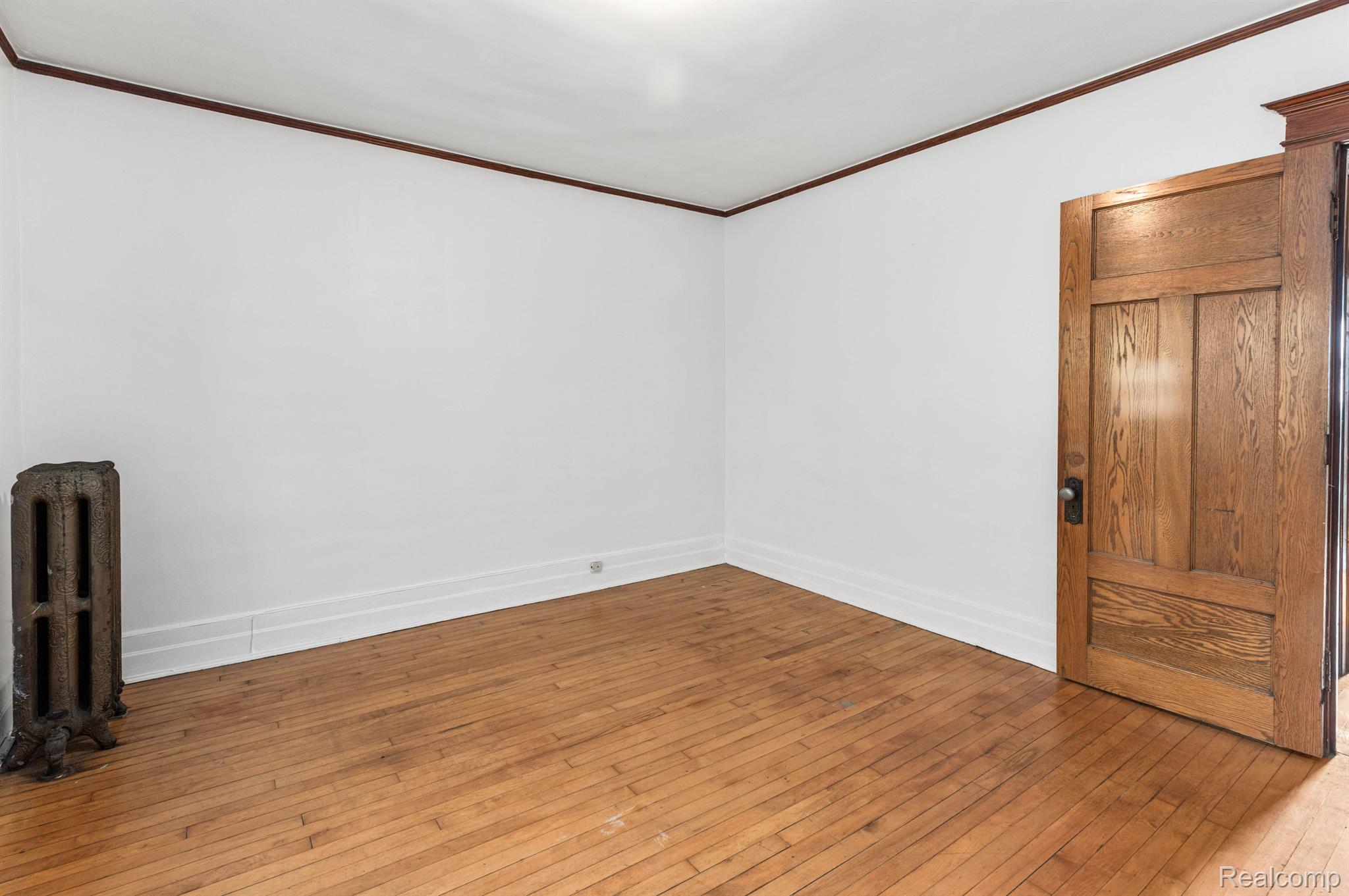 Detroit, Michigan 48208, United States, 5 Bedrooms Bedrooms, ,3 BathroomsBathrooms,Residential,Active,43730