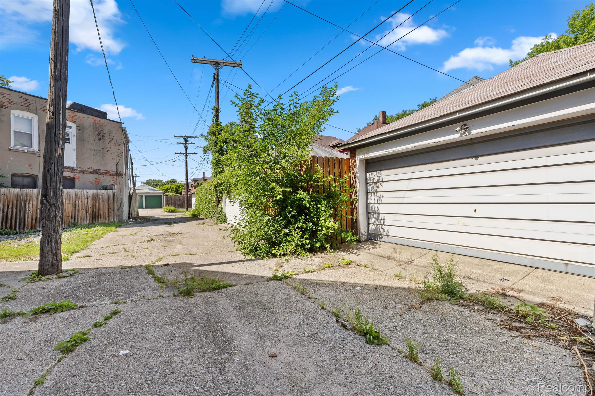 Detroit, Michigan 48208, United States, 5 Bedrooms Bedrooms, ,3 BathroomsBathrooms,Residential,Active,43730