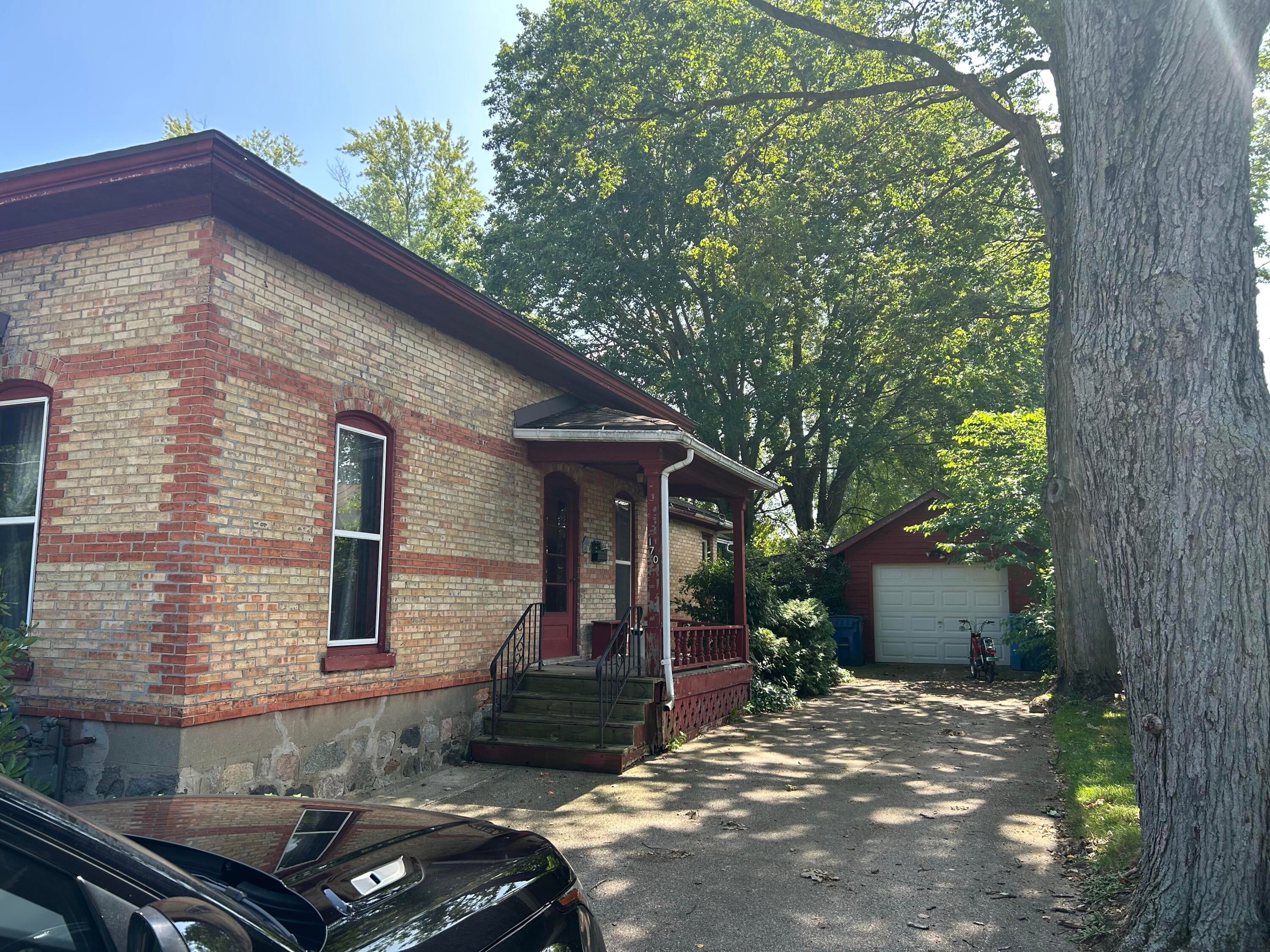 170 Grove Street