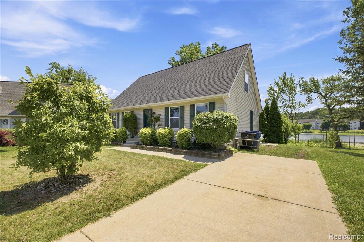 879 Barren Oaks Drive