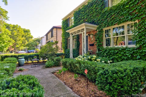 Tiny photo for 25844 Salem Road, Huntington Woods City, MI 48070 (MLS # 20261083180)