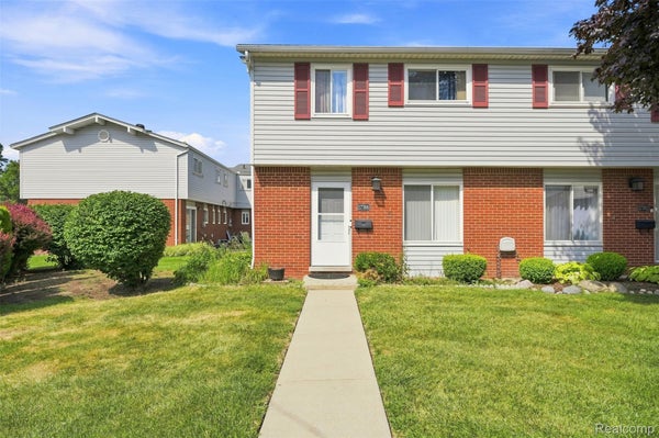 27766 EASTWICK SQ, ROSEVILLE, MI 48066 - Image d7b6f9cb4aee962693c3d23ee4e7c4ff/2996840573