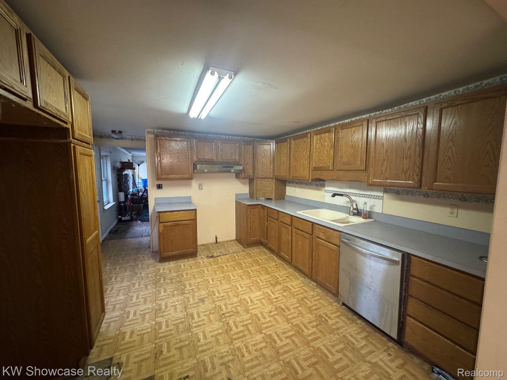 5821 FELSKE Drive