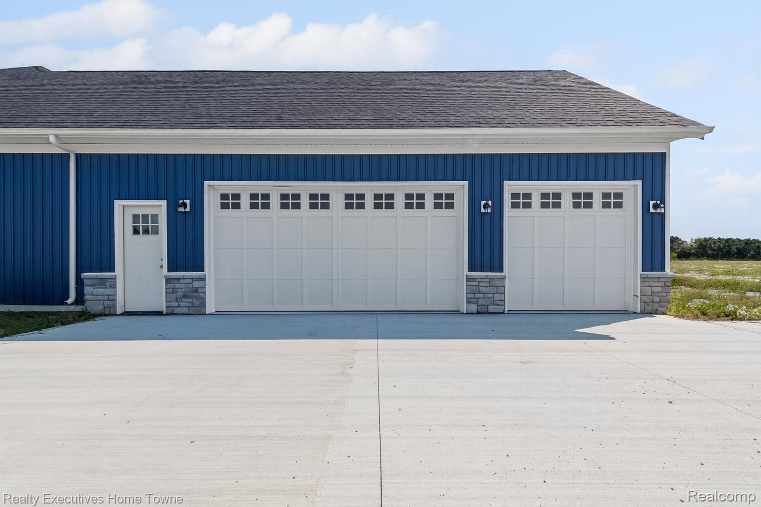 7082 SPRINGBORN Road