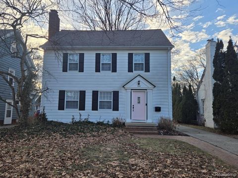 423 Bailey Street East Lansing City MI 48823