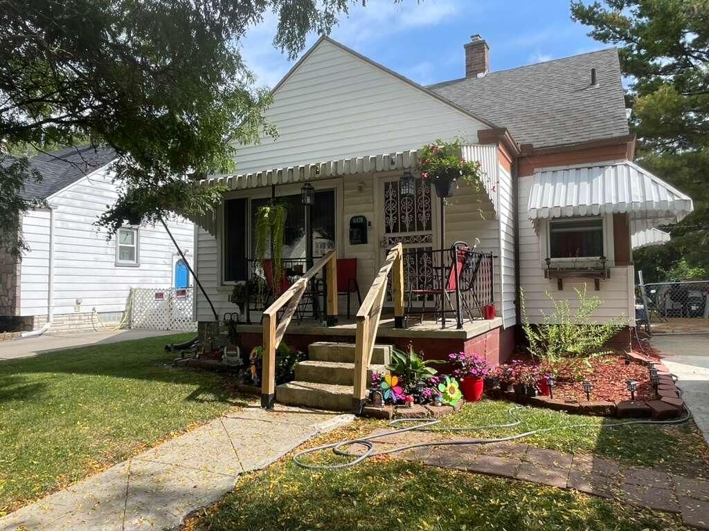 Photo of 6476 Brace Street, Detroit City, MI 48228 (MLS # 81026008368)