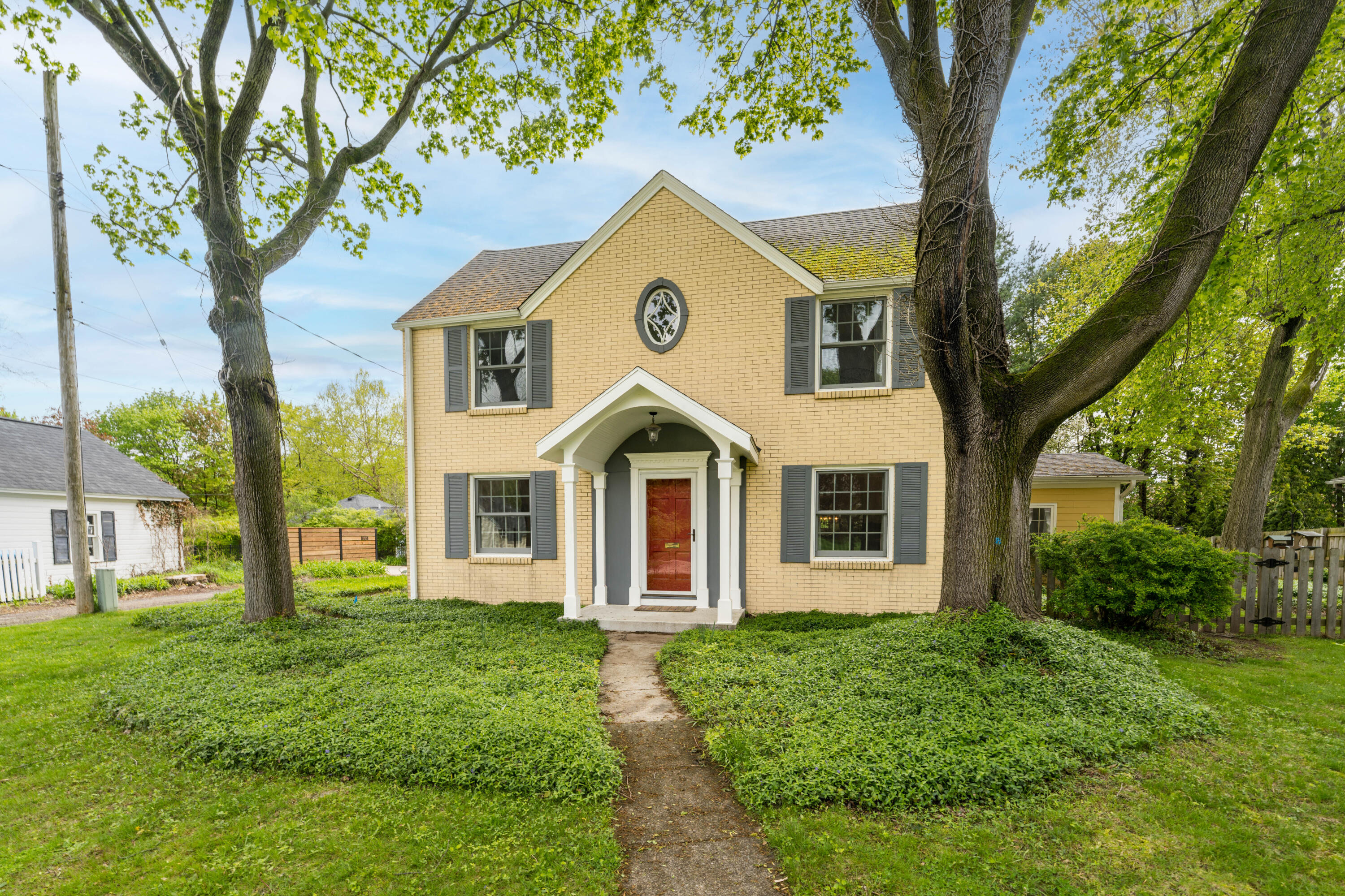 2801 Duchess Drive
