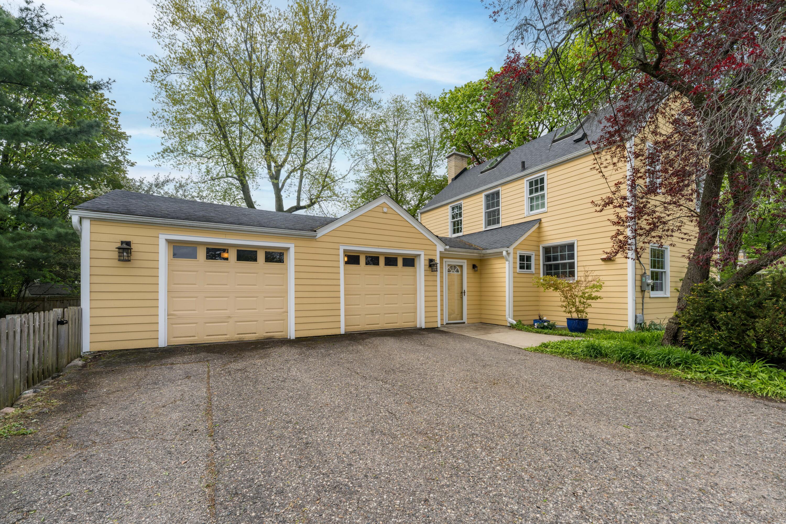 2801 Duchess Drive