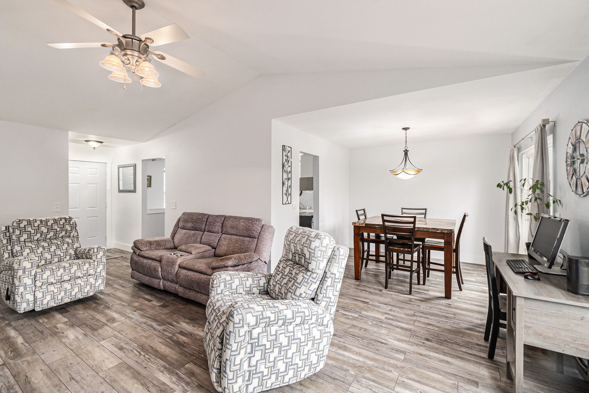 2438 MELVIN Drive