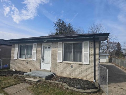 35061 Kirby Street Clinton Charter Township MI 48035