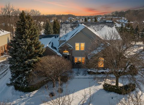 16224 Oak Forest Court W Northville Township MI 48168