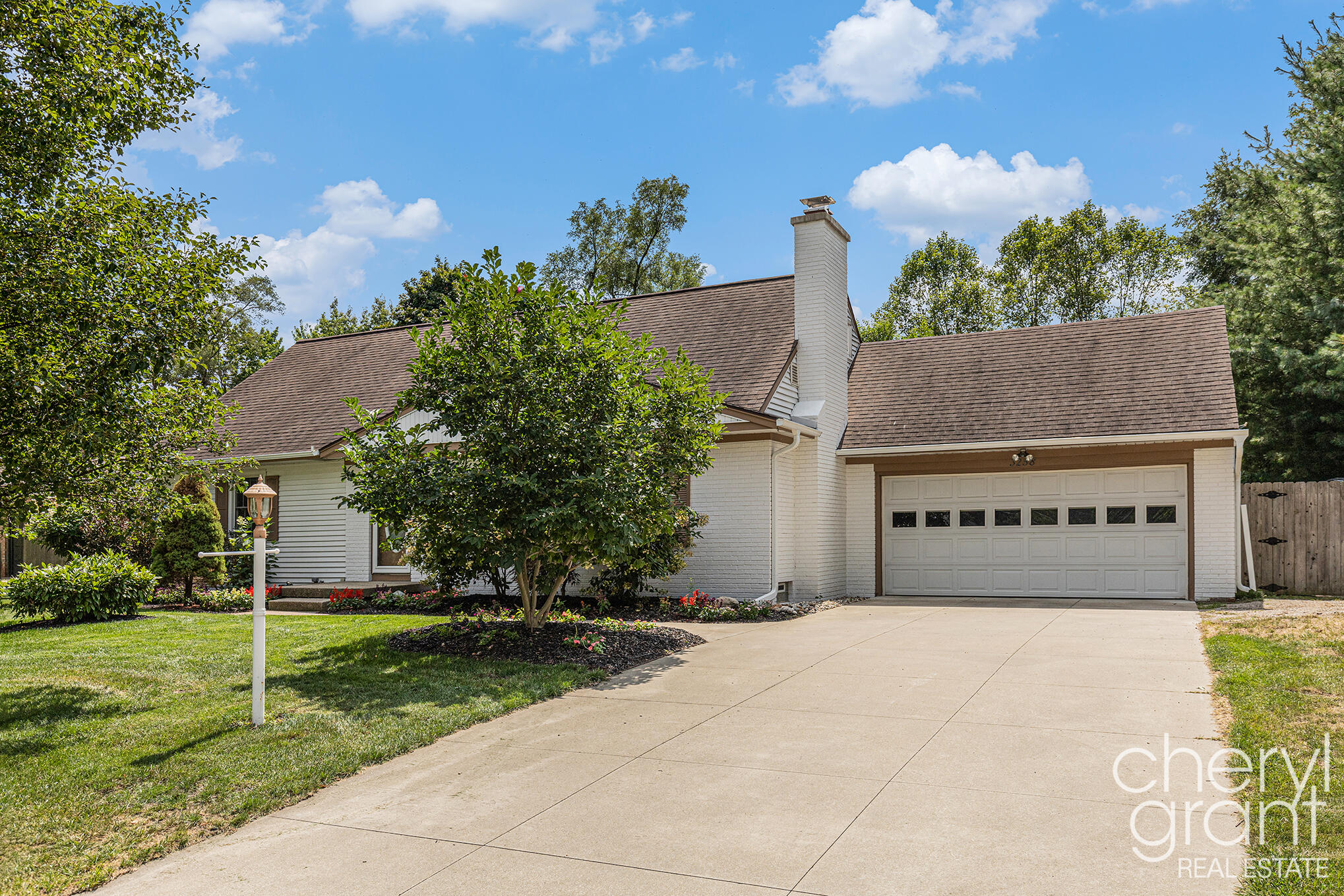 3258 Sunnyhill Street NE