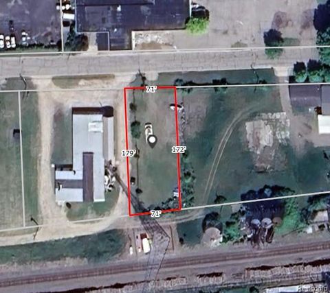 00 Howard Street Lapeer City MI 48446