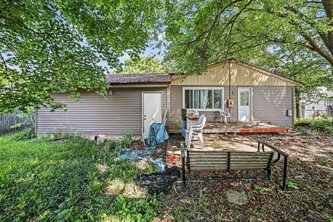 Tiny photo for 1200 love Street, Midland City, MI 48642 (MLS # 61050209513)