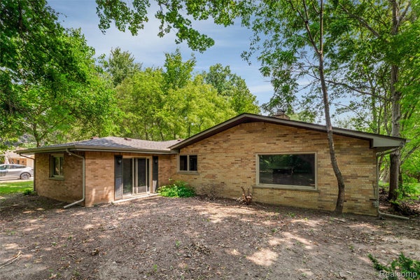 26261 LA MUERA ST, FARMINGTON HILLS, MI 48334 - Image d7e4bb95a3314dad7fb7ab9f66e06487/866868948