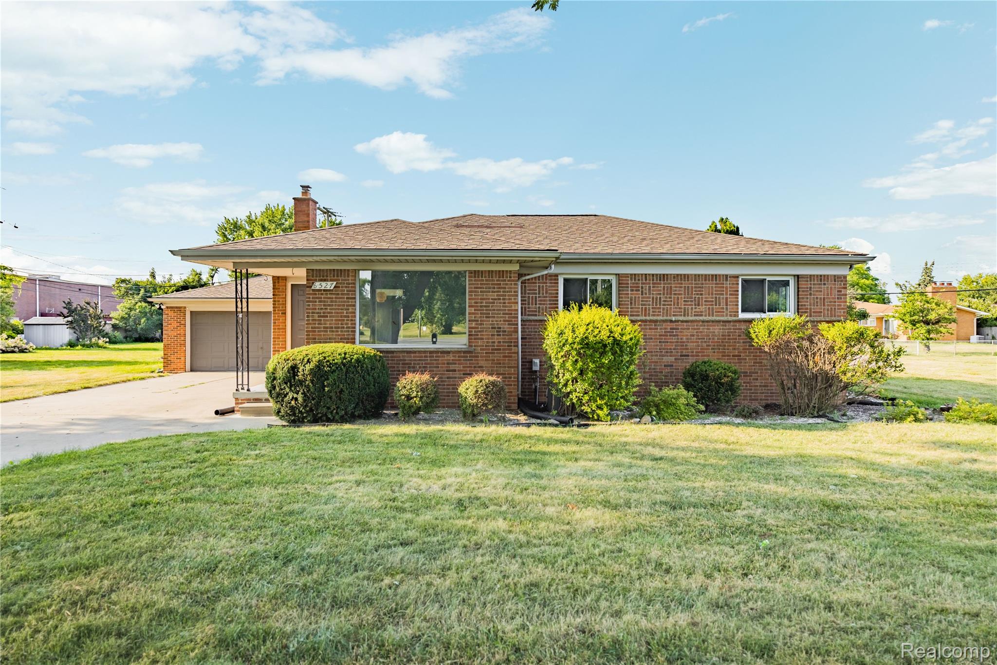 8527 Metropolitan Parkway