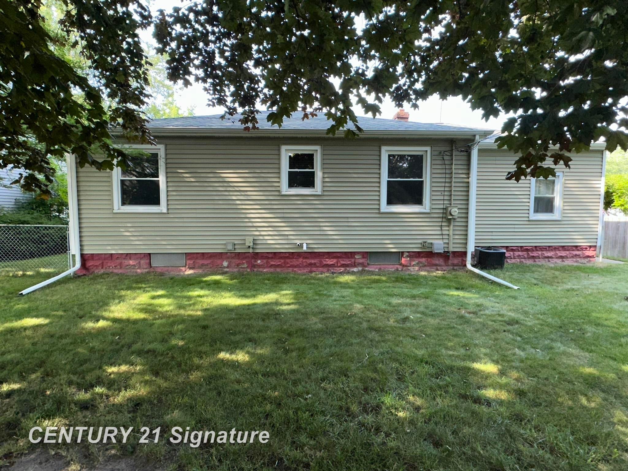407 W Jenny Street