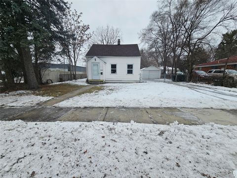 20737 NUMMER Street Warren City MI 48089