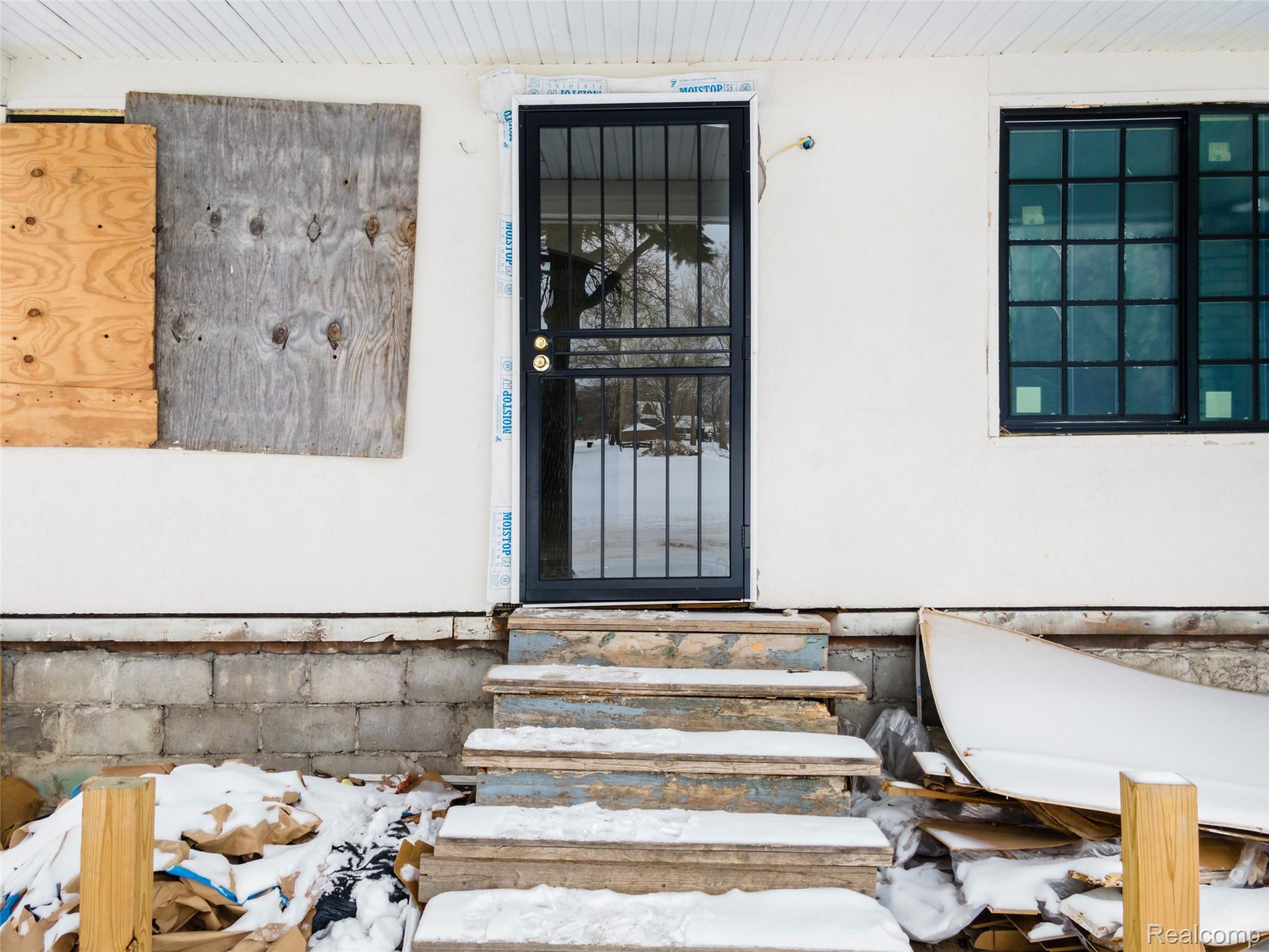 14014 Washburn Street