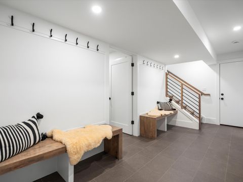 listing image 80